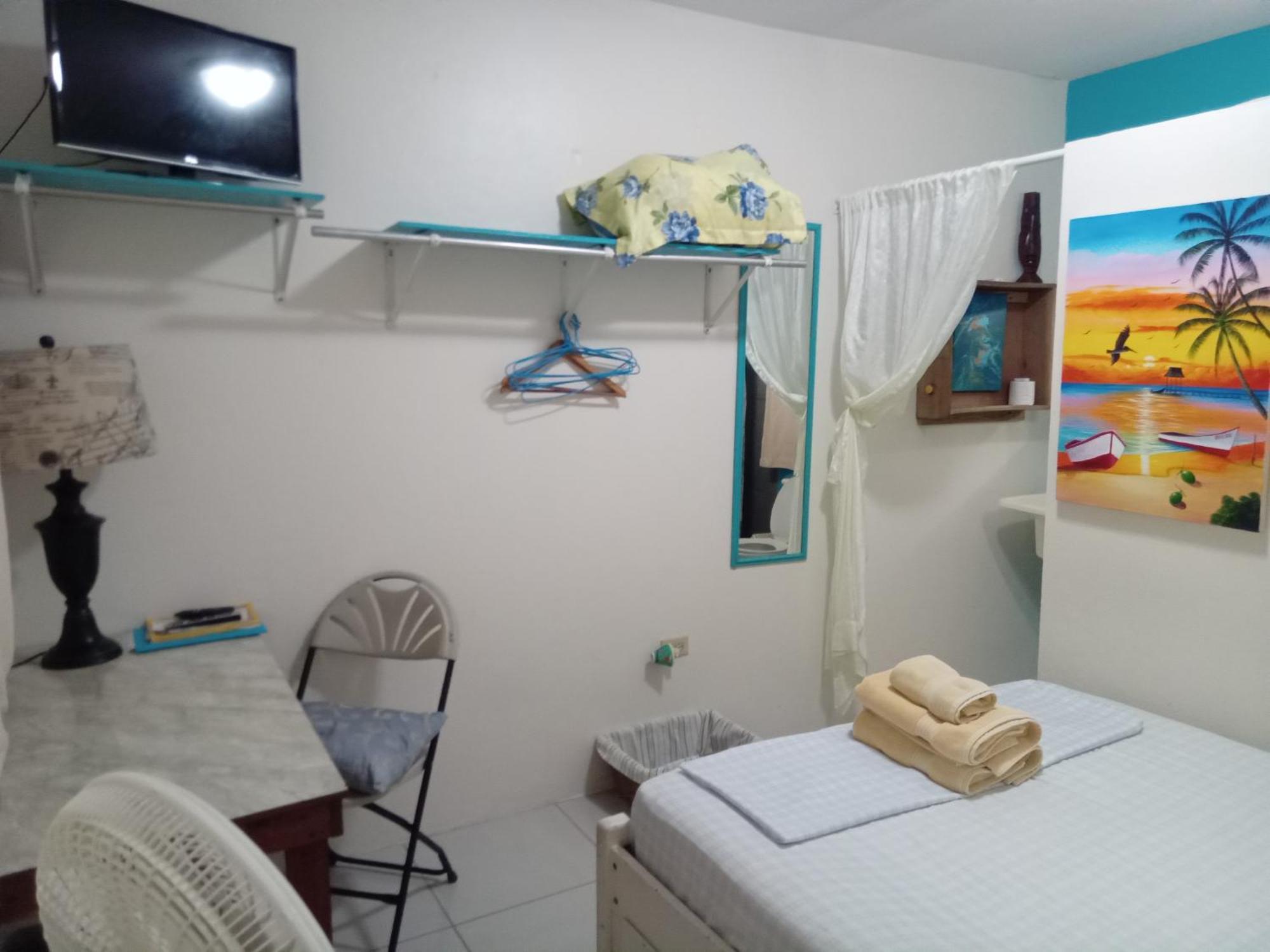 Hacienda Tropical Guest House Бельмопан Экстерьер фото