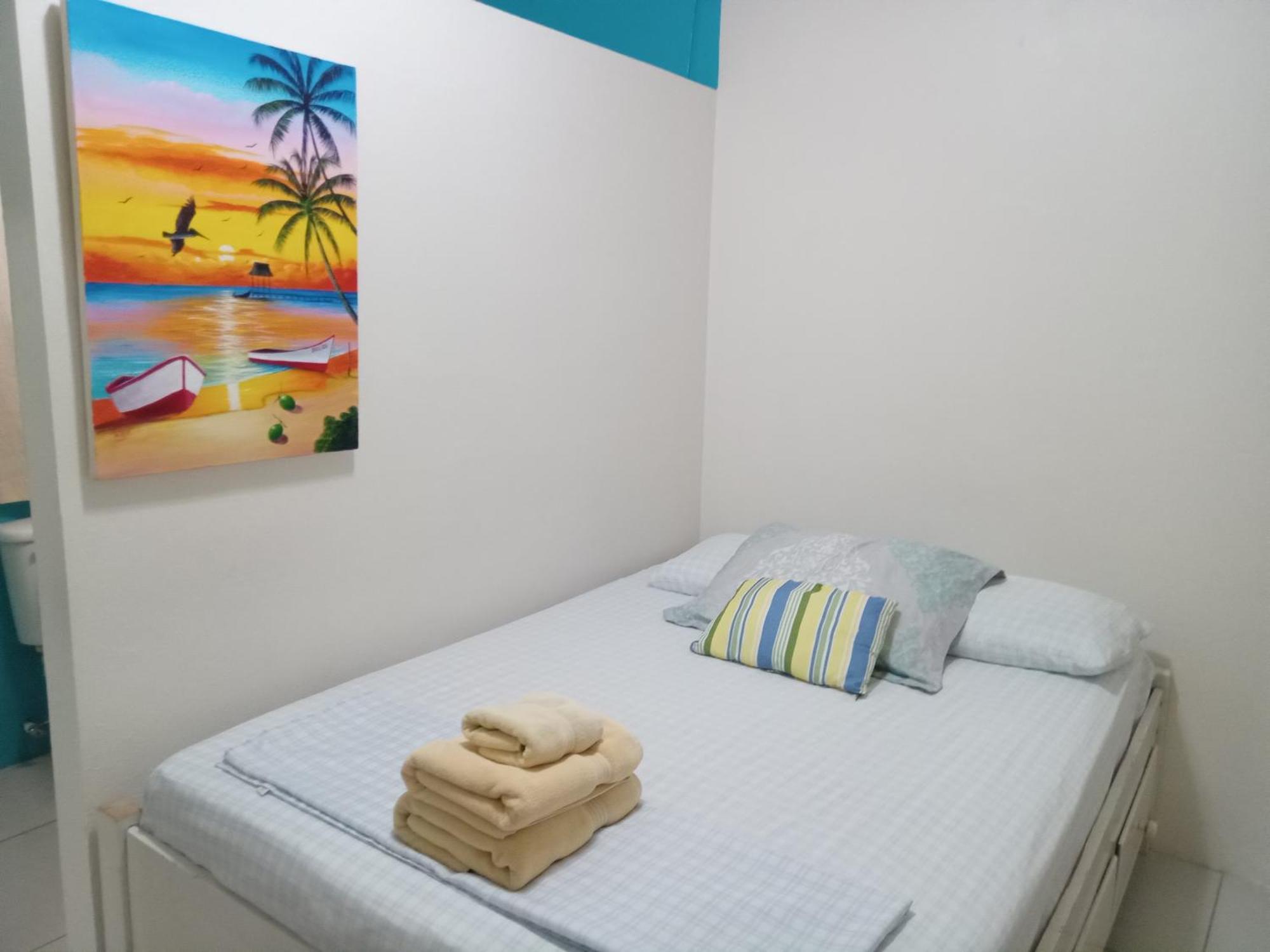 Hacienda Tropical Guest House Бельмопан Экстерьер фото